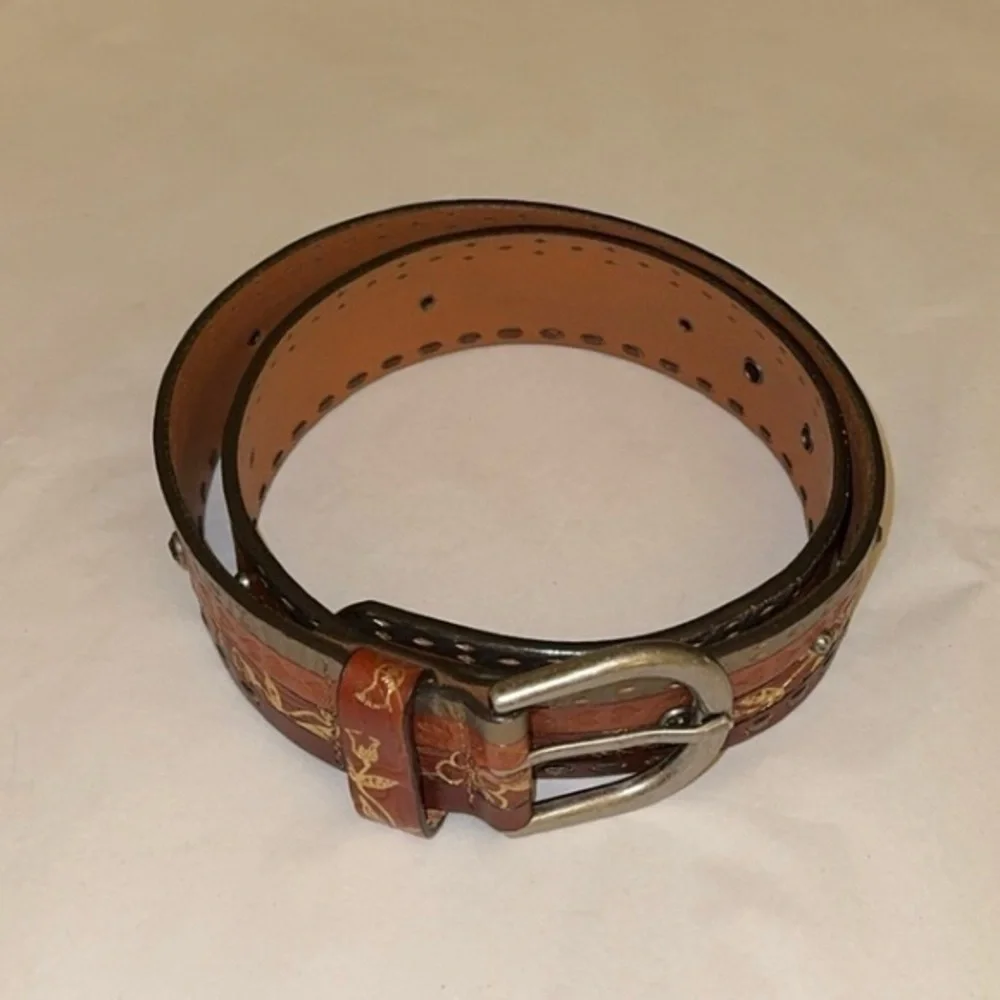Fossil Brown Leather Embossed Beaded Belt Size Small‎